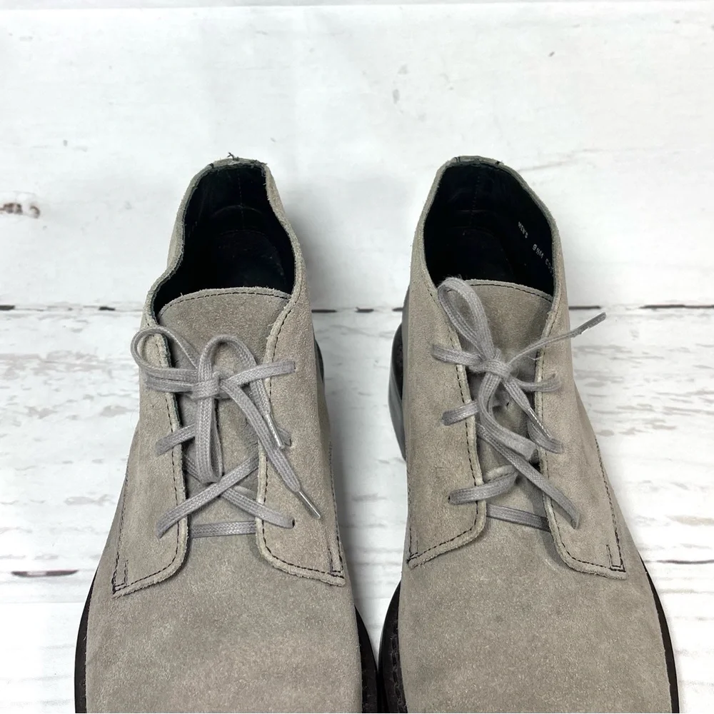 Cole Haan Mens Chukka Size 9.5M Gray Distressed Suede‎ Lace Up